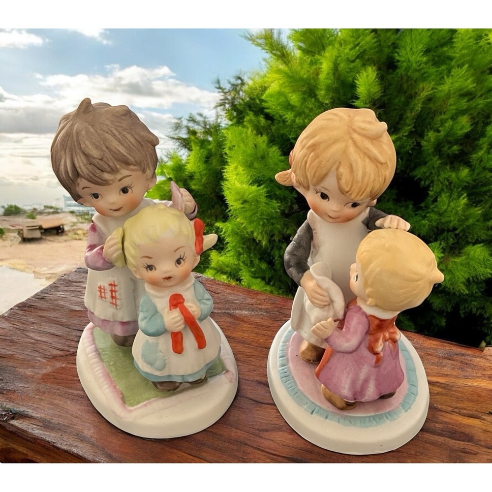 Lefton 241 Children Big Little Sister Bisque Figurines Hand Painted Vintage Pair - Picture 3 of 11